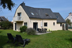 Villa à 50m de la plage avec jardin, WIFI à TREGASTEL - Réf 138
